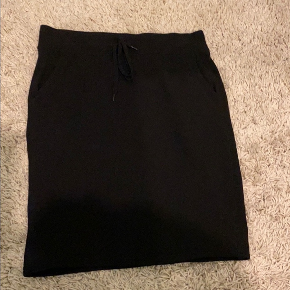 Uniqlo Black Sweat Skirt With Drawstring